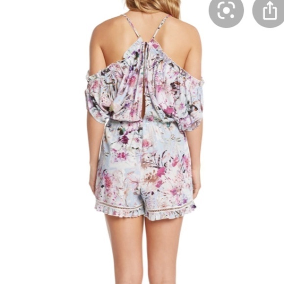 Willow & Clay Lilac Cold Shoulder Floral Romper - Picture 2 of 10